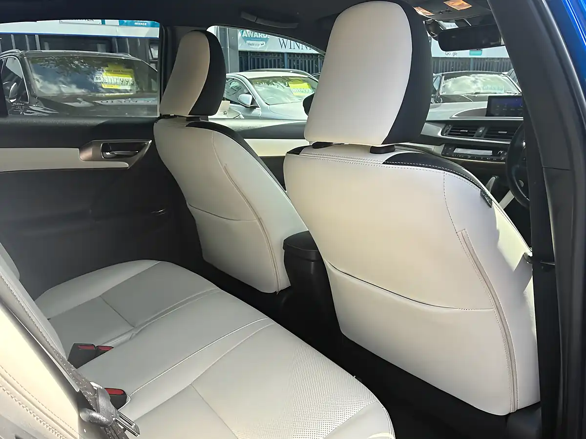 Used 2019 Lexus Ct F Sport Blue - Interior and Exterior details 16