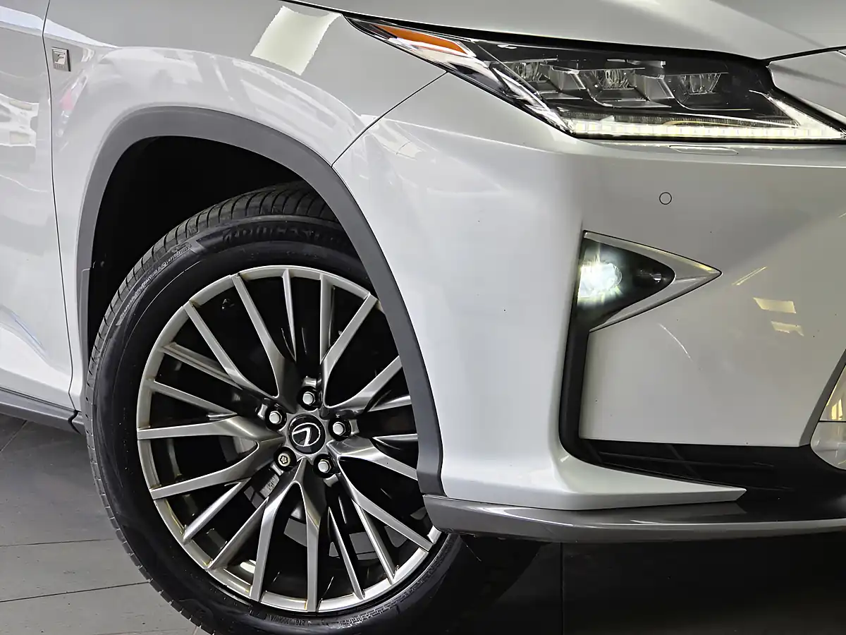 Used 2019 Lexus Rx F Sport Silver - Interior and Exterior details 6