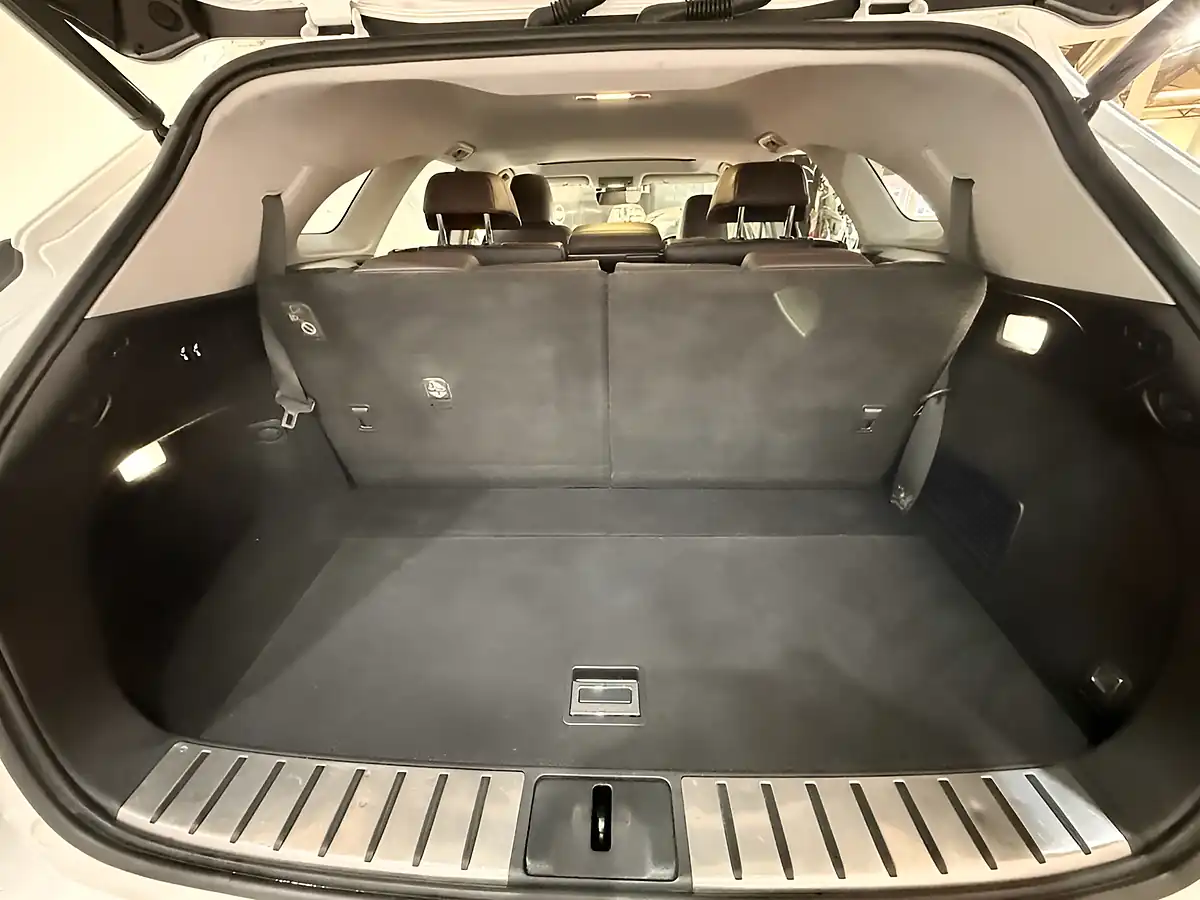 Used 2019 Lexus Rx L L White - Interior and Exterior details 15