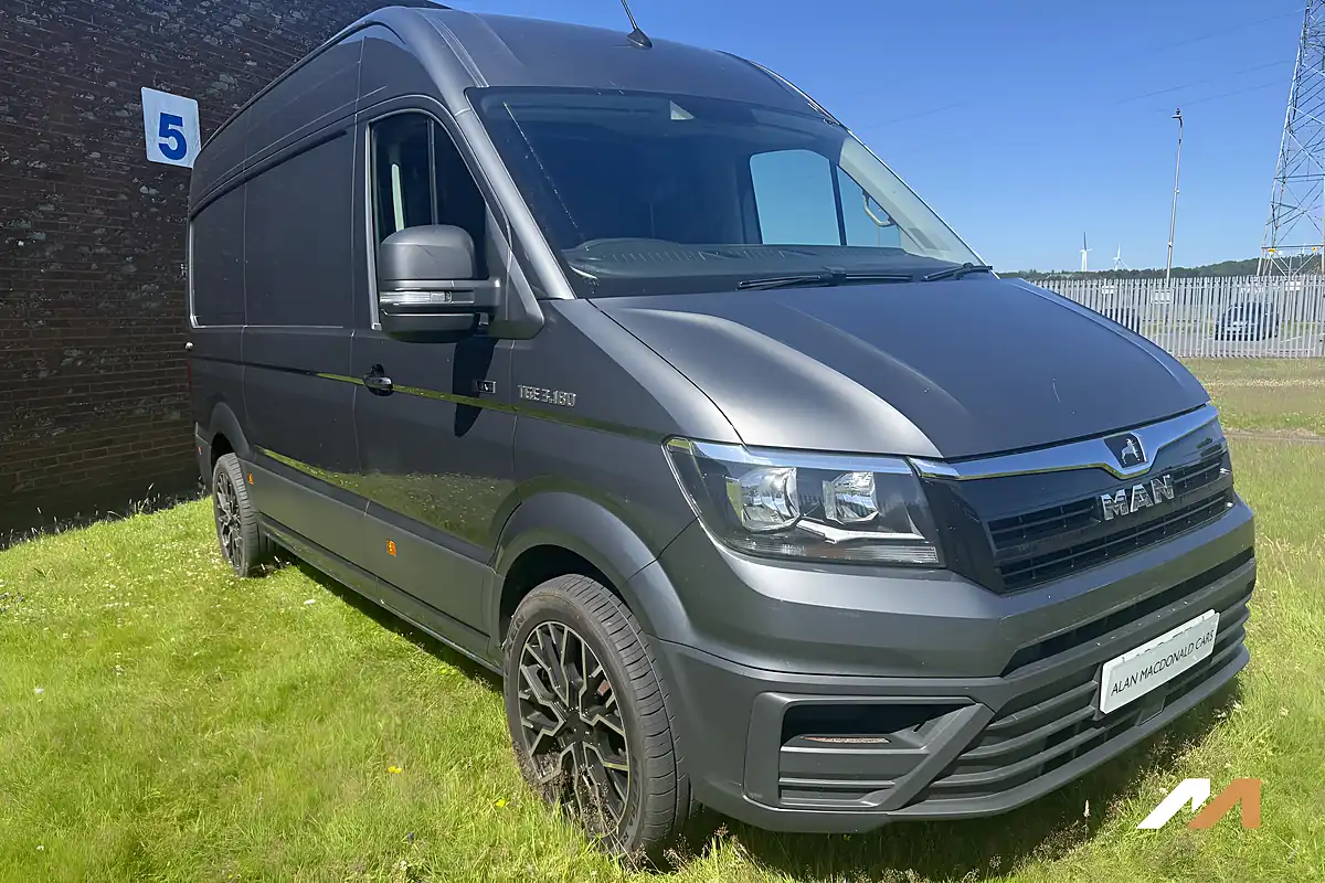 Used 2019 Man Tge Panel Van Standard Medium Roof Grey - Front View