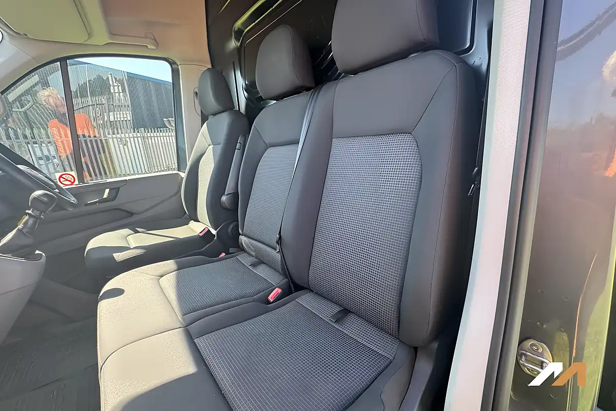 Used 2019 Man Tge Panel Van Standard Medium Roof Grey - Interior and Exterior details 17