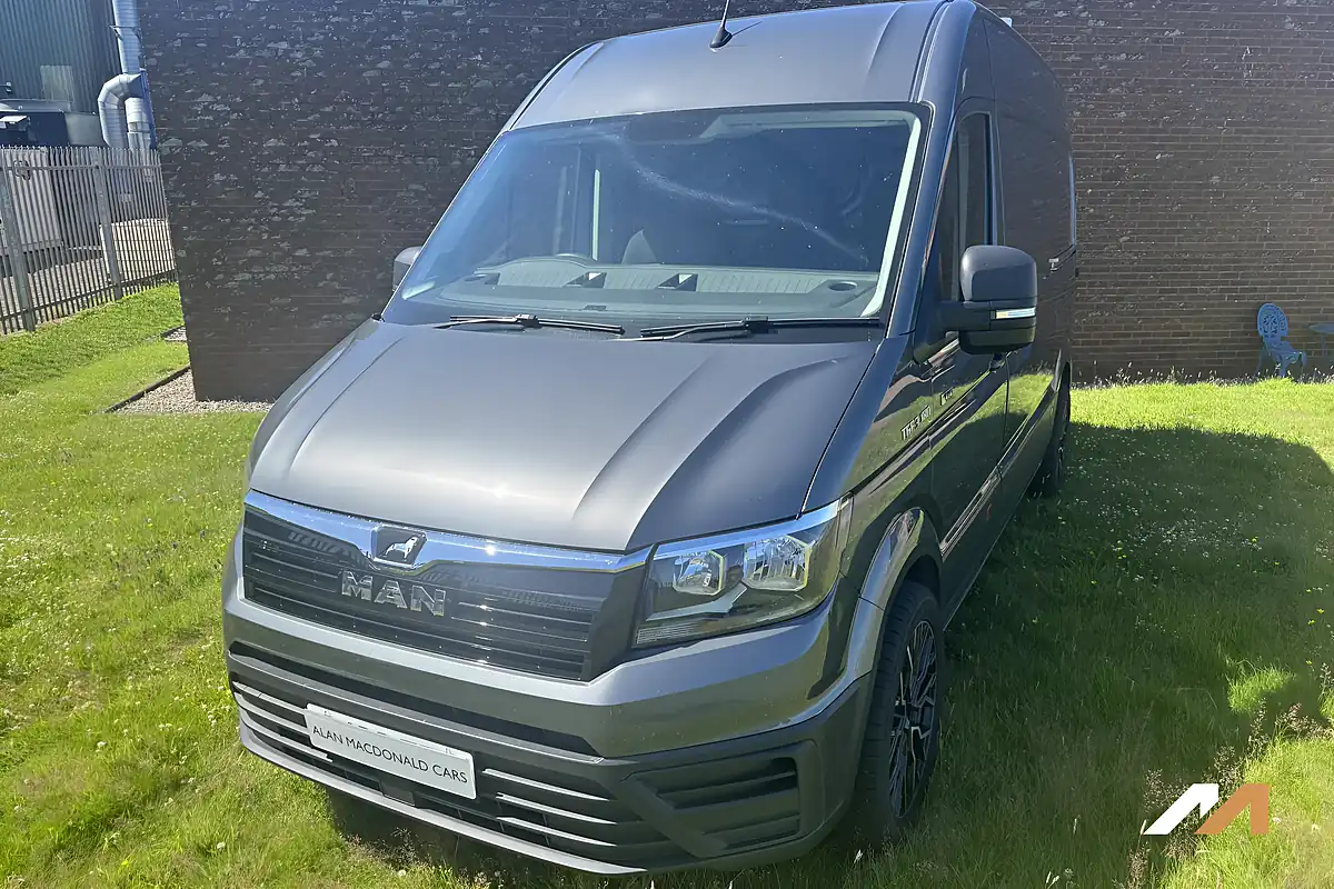 Used 2019 Man Tge Panel Van Standard Medium Roof Grey - Interior and Exterior details 5