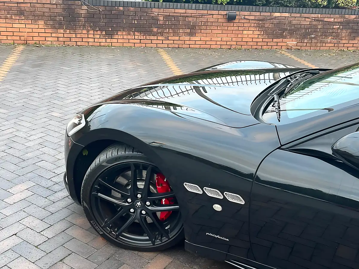 Used 2019 Maserati Granturismo Sport Nerissimo Black - Interior and Exterior details 15