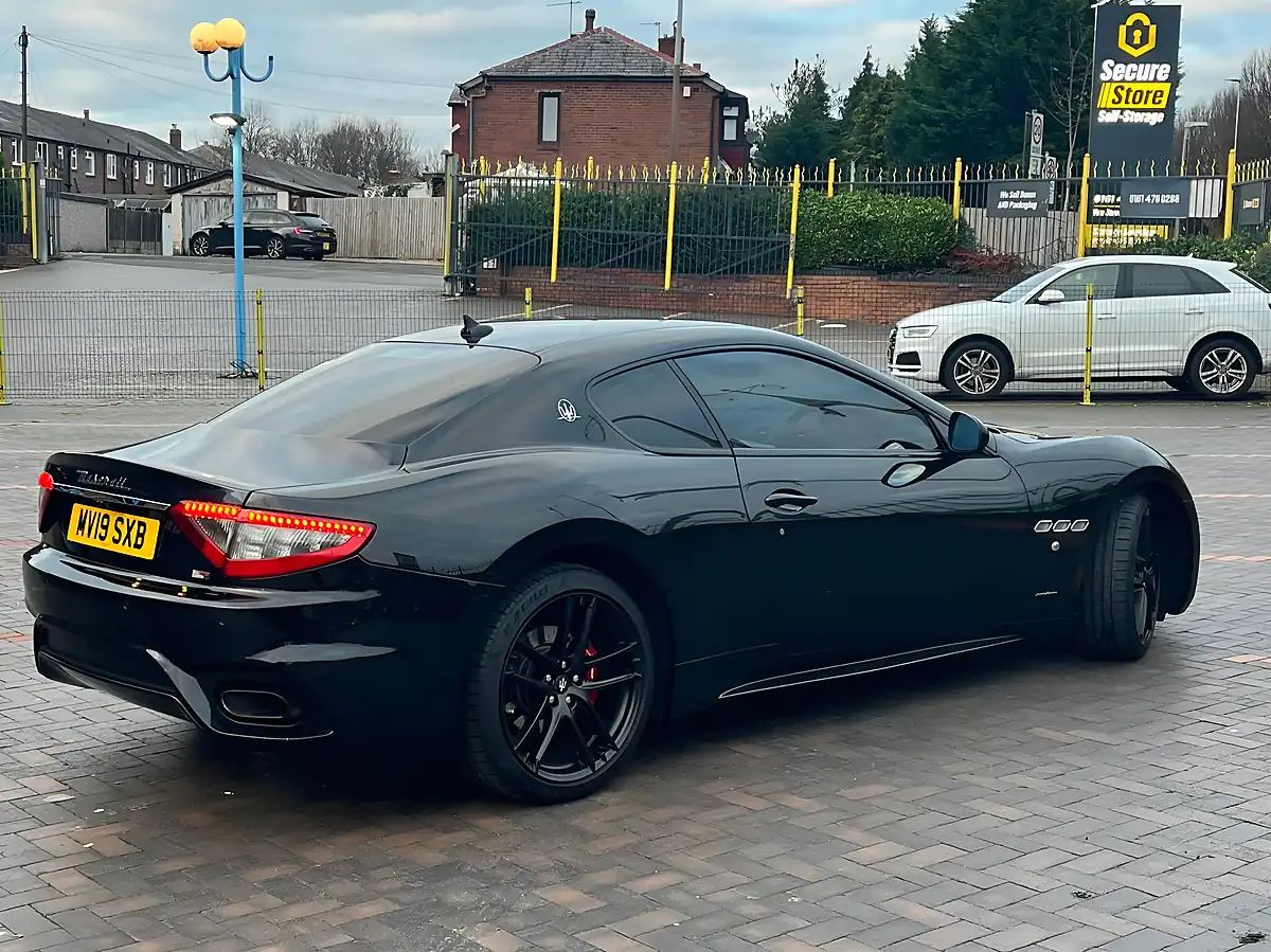 Used 2019 Maserati Granturismo Sport Nerissimo Black - Interior and Exterior details 3
