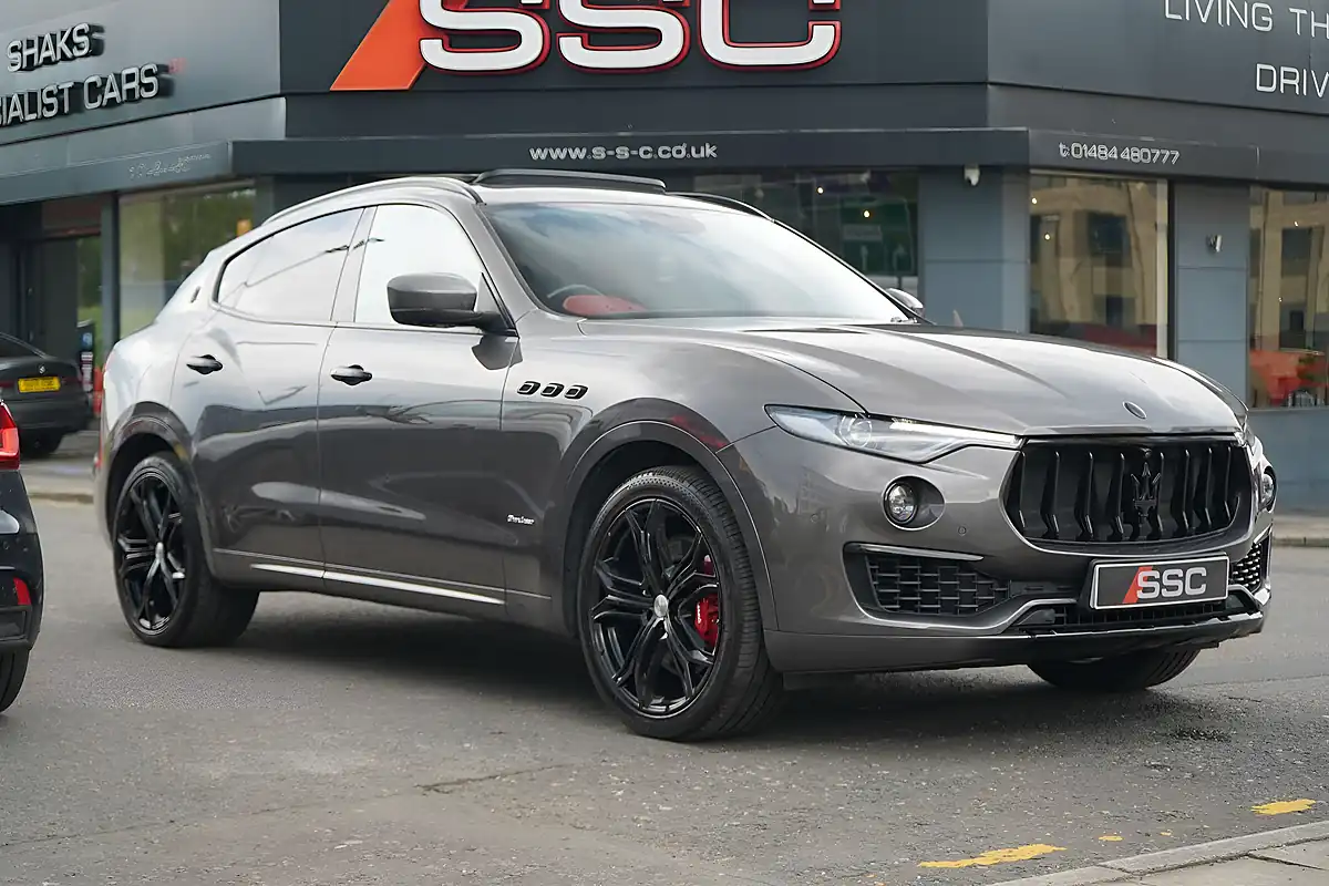 Used 2019 Maserati Levante Grey - Interior and Exterior details 5