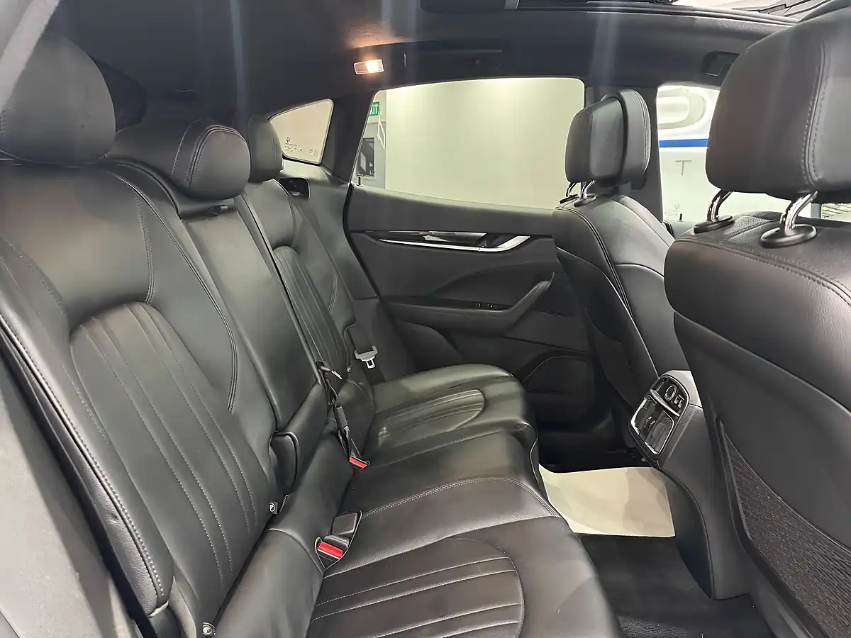 Used 2019 Maserati Levante Zf 4WD Euro 6 (s/S) 5dr Black - Interior and Exterior details 18