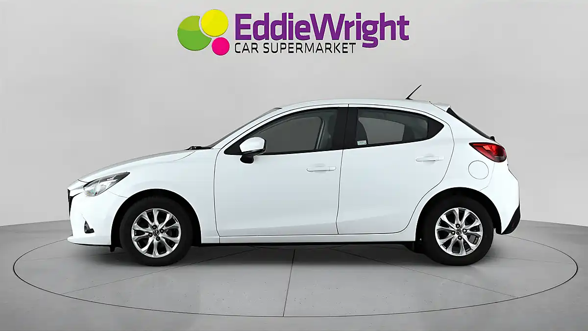 Used 2019 Mazda 2 Se-L Nav+ White - Interior and Exterior details 4