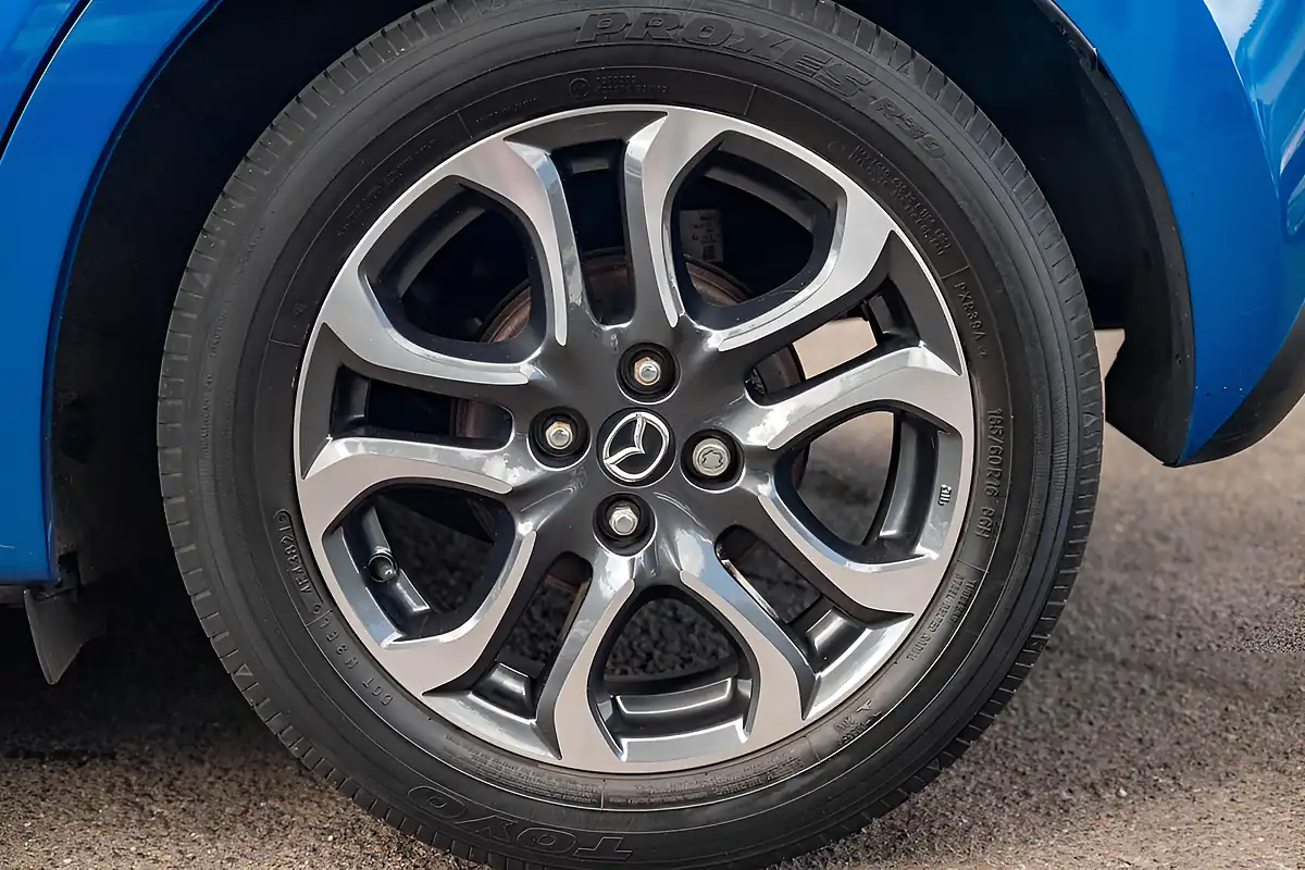 Used 2019 Mazda 2 Sport Nav Plus Dynamic Blue - Interior and Exterior details 12