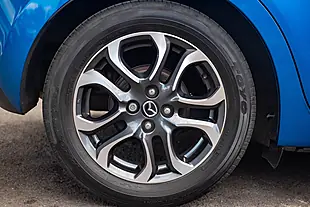 Used 2019 Mazda 2 Sport Nav Plus Dynamic Blue - Interior and Exterior details 13