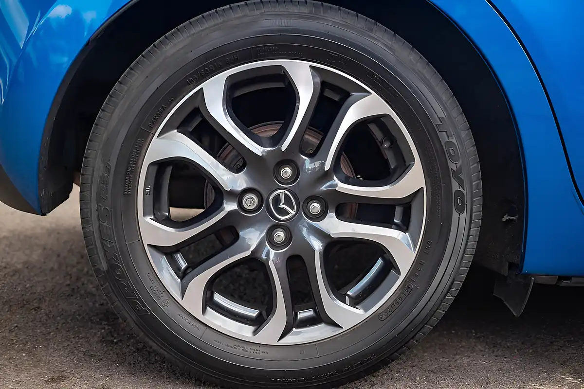Used 2019 Mazda 2 Sport Nav Plus Dynamic Blue - Interior and Exterior details 13