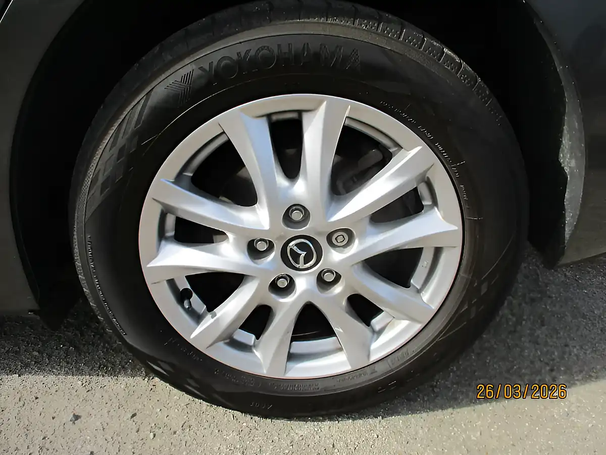 Used 2019 Mazda 3 Se-L Nav Grey - Interior and Exterior details 10
