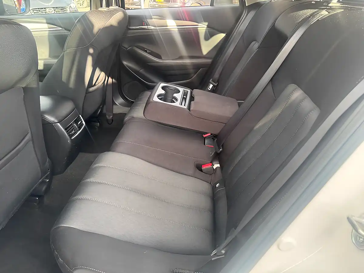 Used 2019 Mazda 6 Se-L Nav+ Tourer White - Interior and Exterior details 14