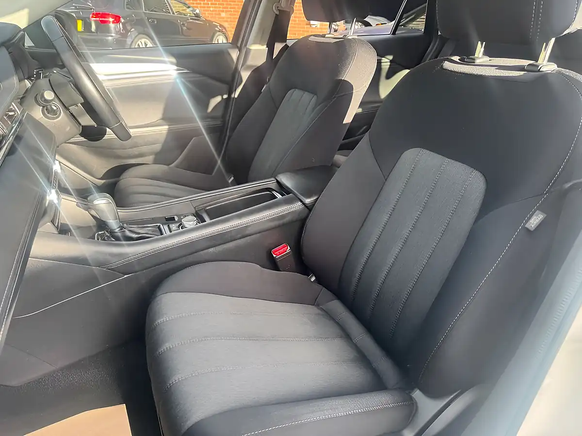 Used 2019 Mazda 6 Se-L Nav+ Tourer White - Interior and Exterior details 16