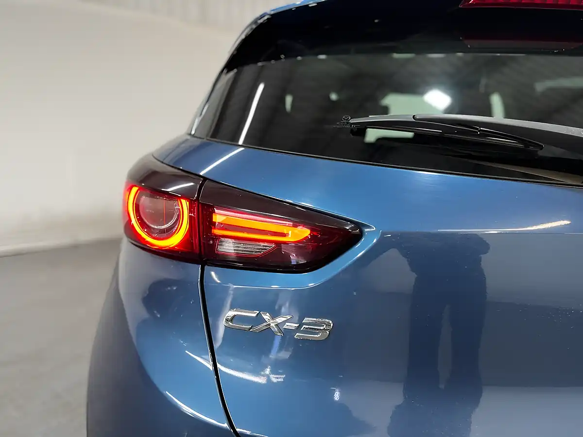 Used 2019 Mazda CX-3 Sport Nav+ Blue - Interior and Exterior details 9