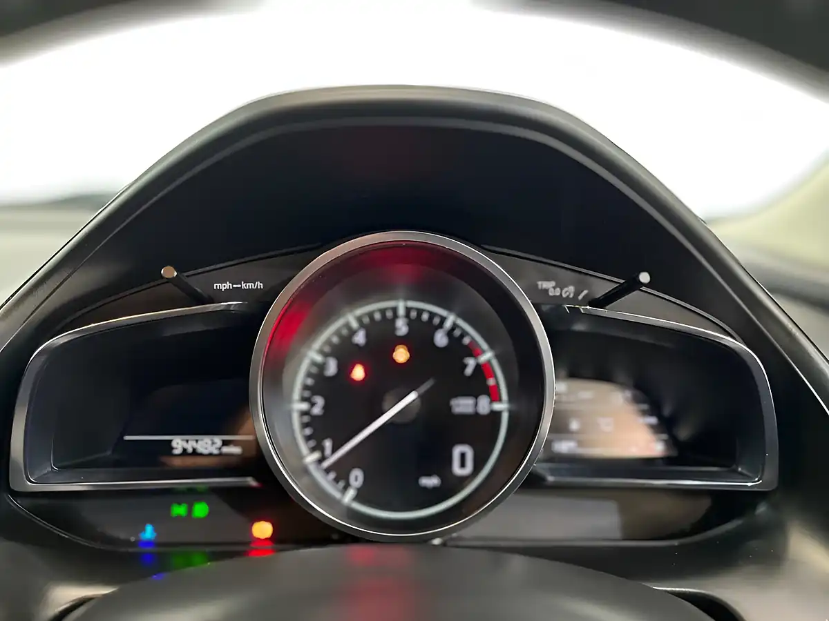 Used 2019 Mazda CX-3 Sport Nav+ Grey - Interior and Exterior details 12