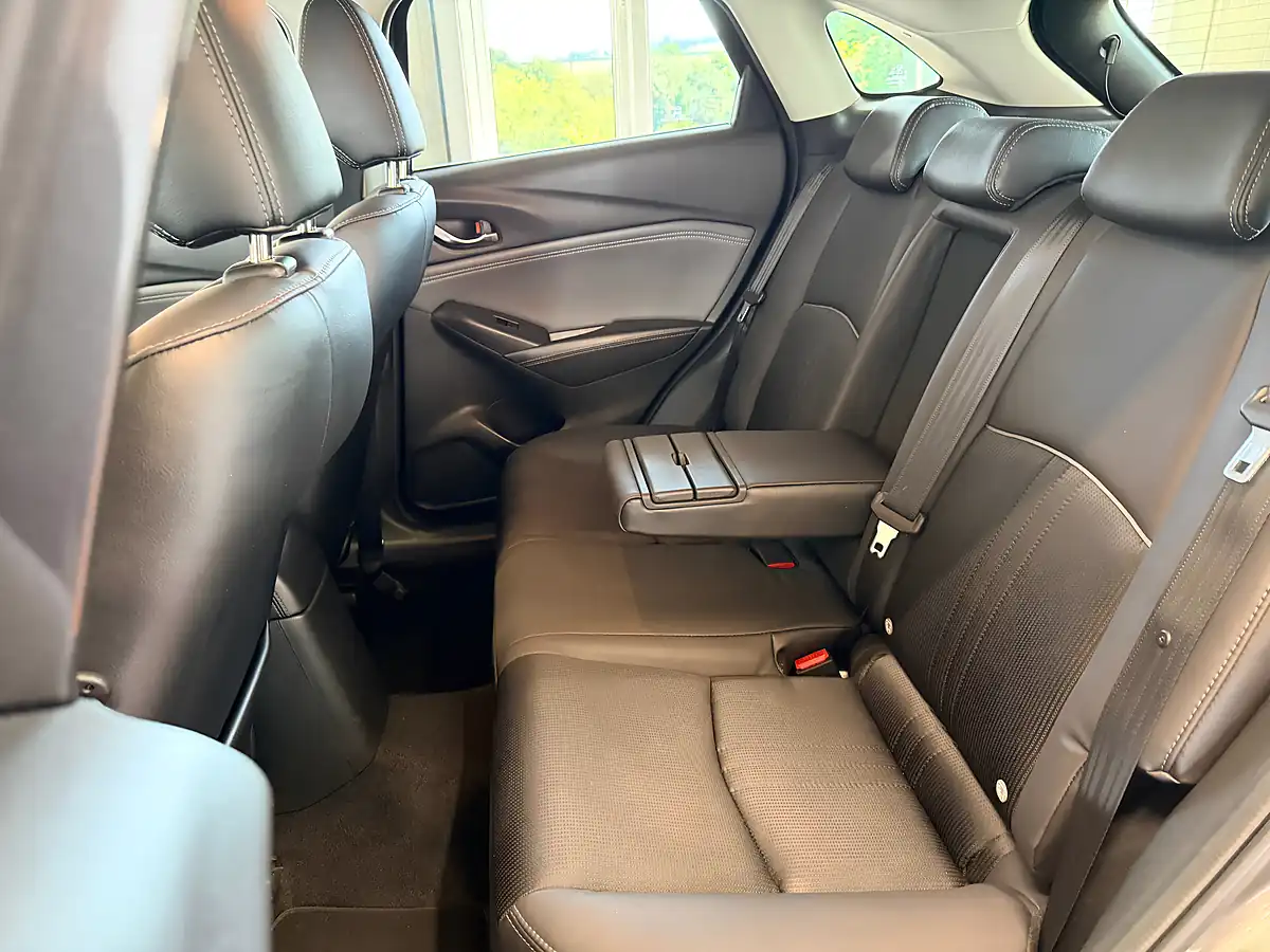 Used 2019 Mazda CX-3 Sport Nav+ Grey - Interior and Exterior details 16