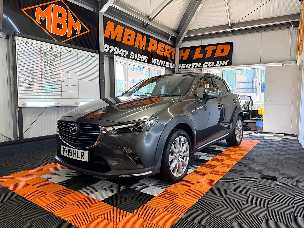 Used 2019 Mazda CX-3 Sport Nav+ Grey - Interior and Exterior details 3