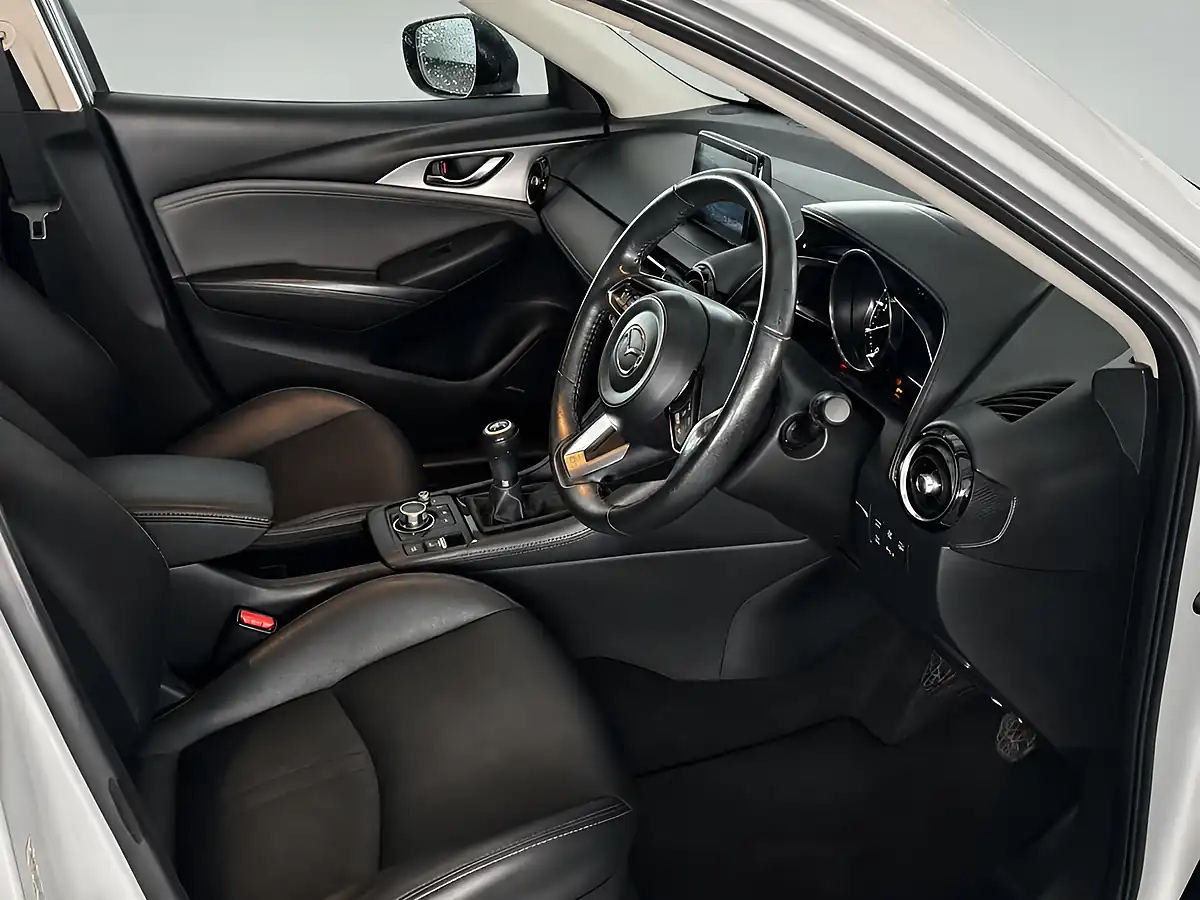 Used 2019 Mazda CX-3 Sport Nav + Silver - Interior and Exterior details 2