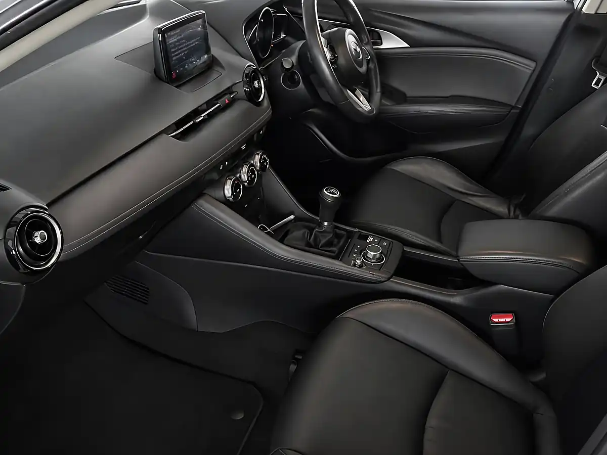 Used 2019 Mazda CX-3 Sport Nav + Silver - Interior and Exterior details 6