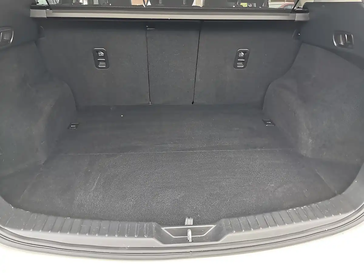 Used 2019 Mazda CX-5 Sport Nav+ Pearl White - Interior and Exterior details 12