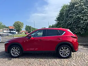 Used 2019 Mazda CX-5 Sport Nav+ Red - Interior and Exterior details 4
