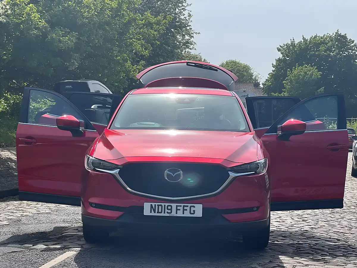 Used 2019 Mazda CX-5 Sport Nav+ Red - Interior and Exterior details 5