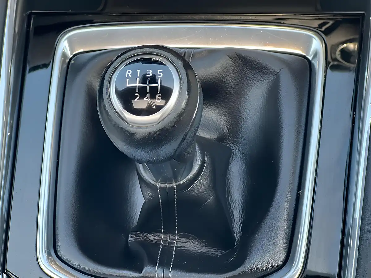 Used 2019 Mazda CX-5 Sport Nav+ Red - Interior and Exterior details 7