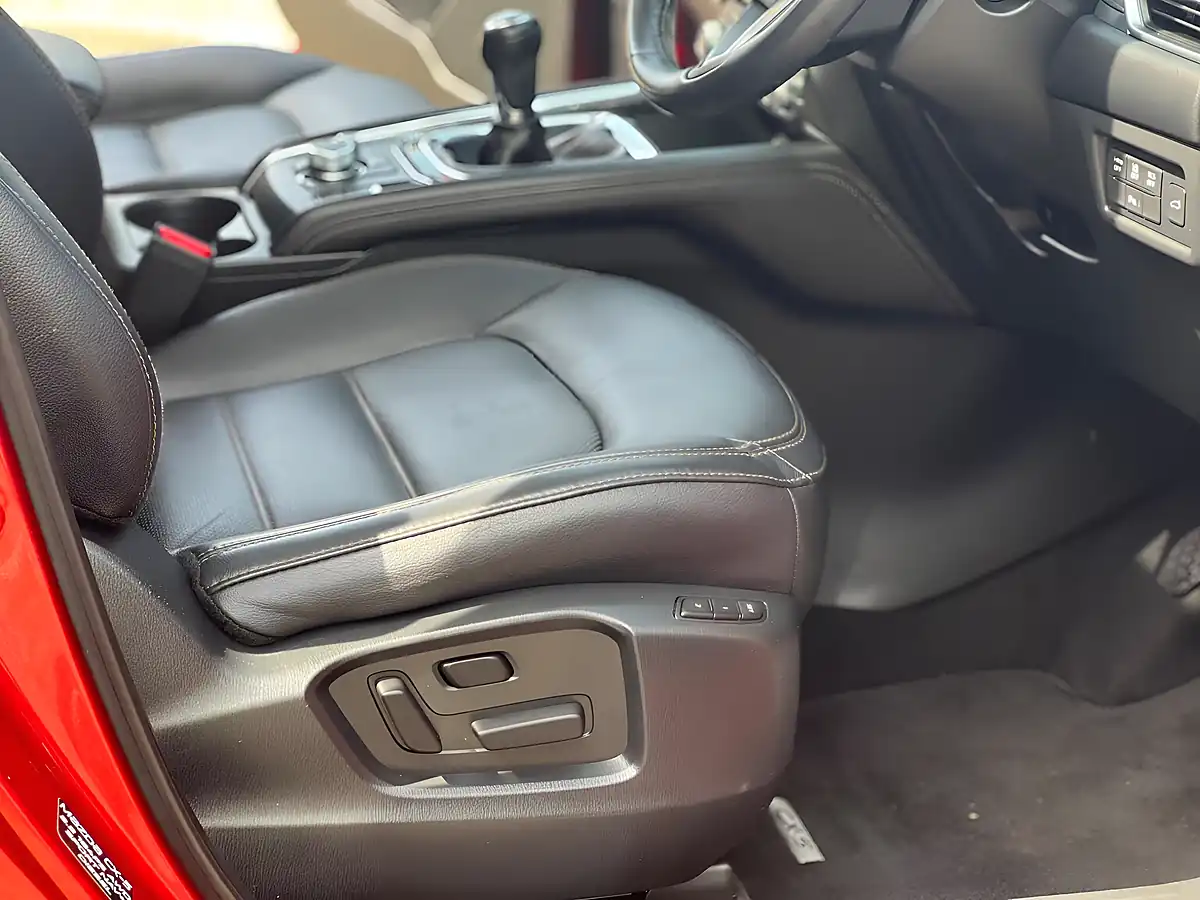 Used 2019 Mazda CX-5 Sport Nav+ Red - Interior and Exterior details 8