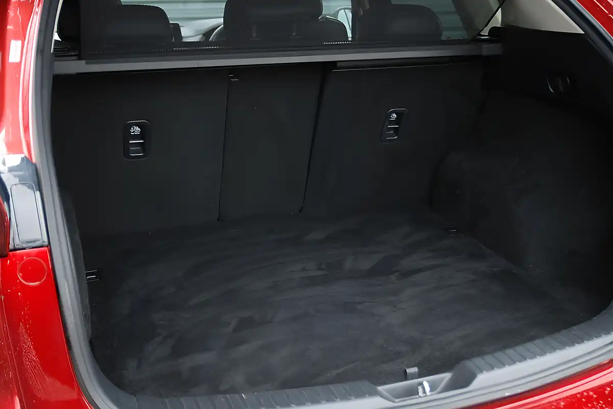 Used 2019 Mazda CX-5 Sport Nav+ Red - Interior and Exterior details 14