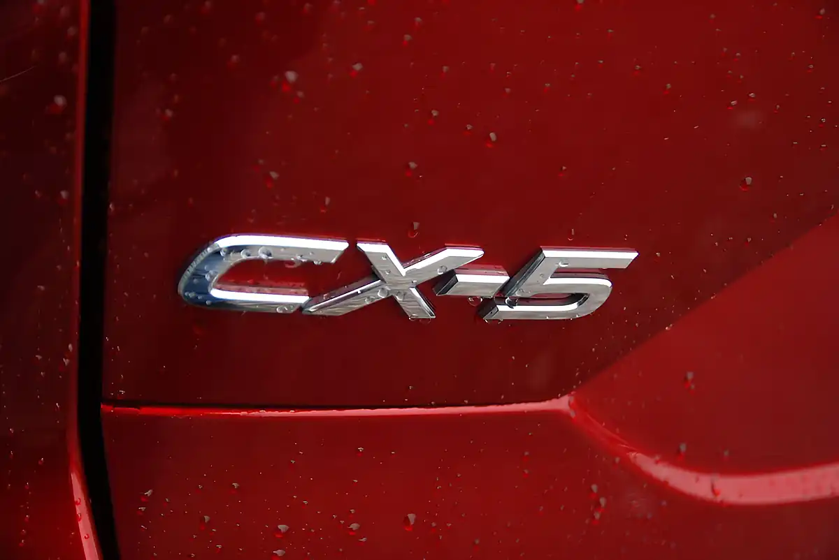 Used 2019 Mazda CX-5 Sport Nav+ Red - Interior and Exterior details 17