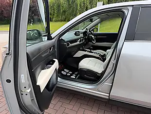 Used 2019 Mazda CX-5 Sport Nav+ Silver - Interior and Exterior details 13