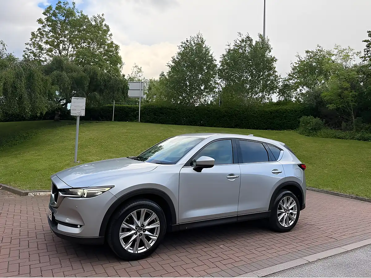 Used 2019 Mazda CX-5 Sport Nav+ Silver - Interior and Exterior details 8