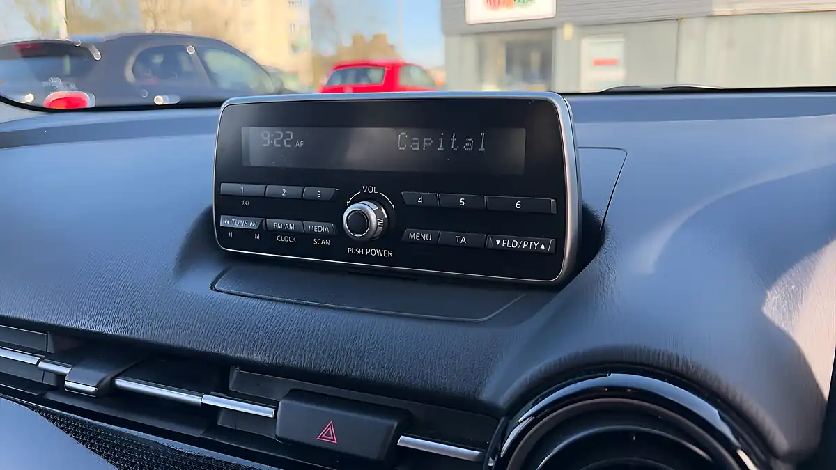 Used 2019 Mazda Mazda2 Se-L+ White - Interior and Exterior details 10
