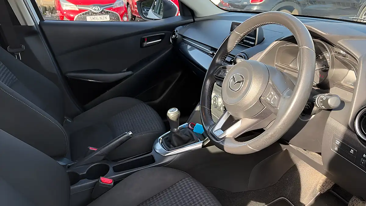 Used 2019 Mazda Mazda2 Se-L+ White - Interior and Exterior details 13