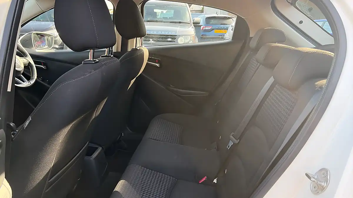 Used 2019 Mazda Mazda2 Se-L+ White - Interior and Exterior details 14