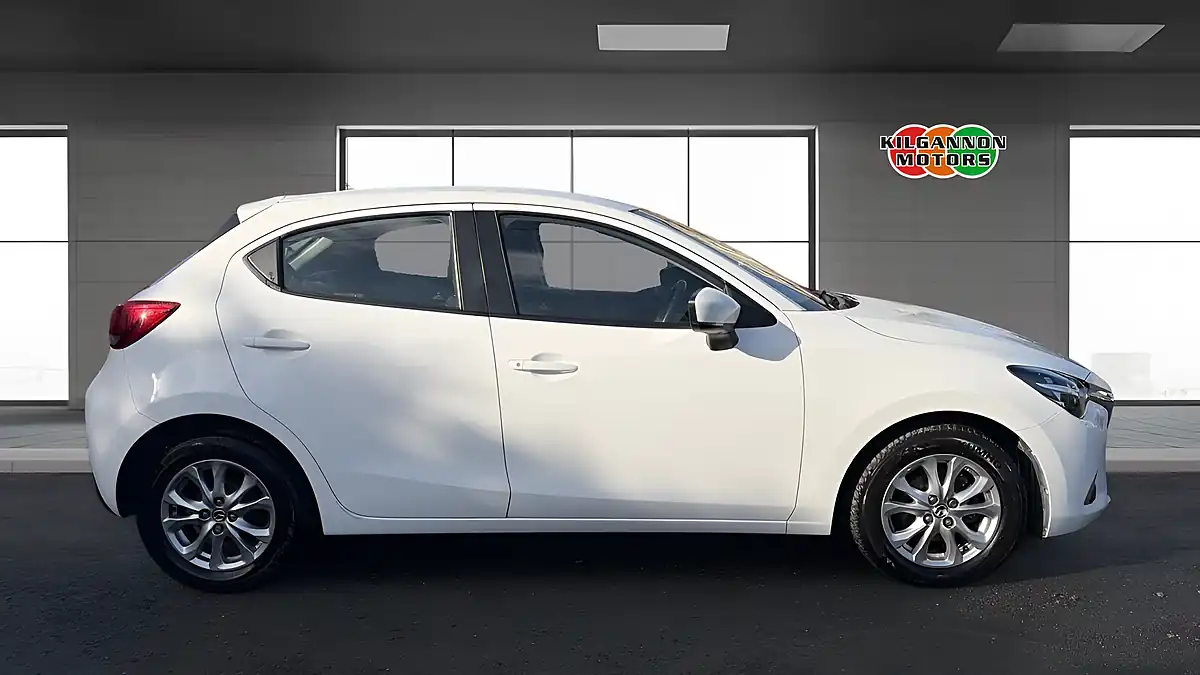 Used 2019 Mazda Mazda2 Se-L+ White - Interior and Exterior details 16