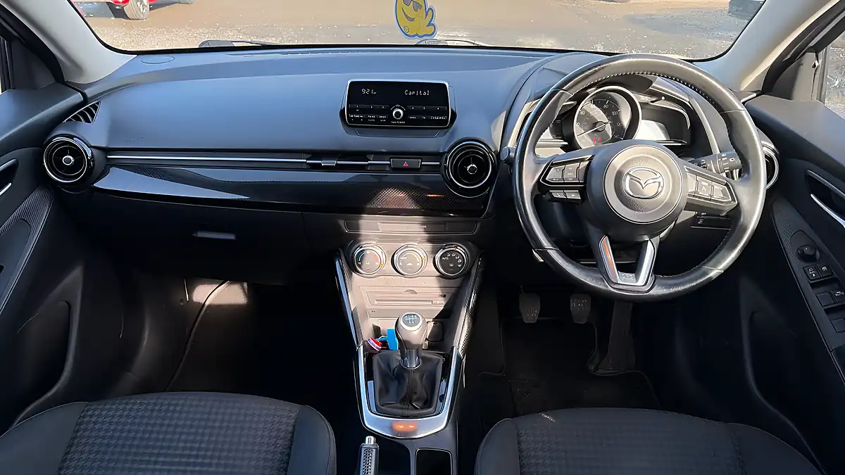 Used 2019 Mazda Mazda2 Se-L+ White - Interior and Exterior details 7