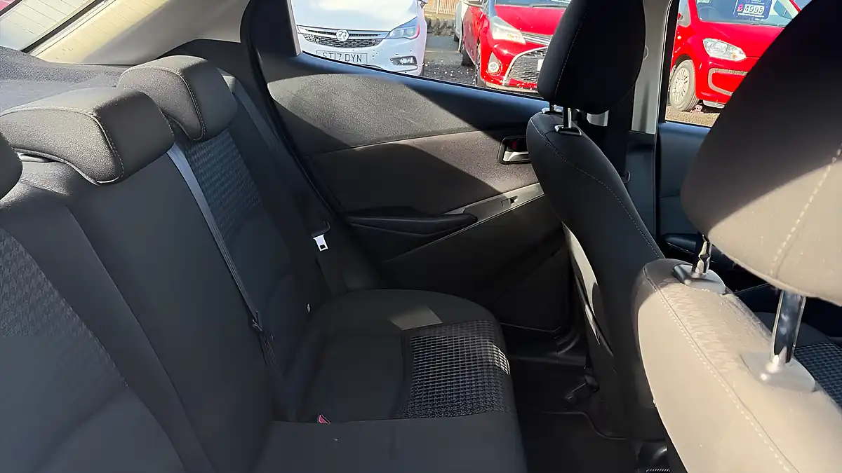 Used 2019 Mazda Mazda2 Se-L+ White - Interior and Exterior details 9