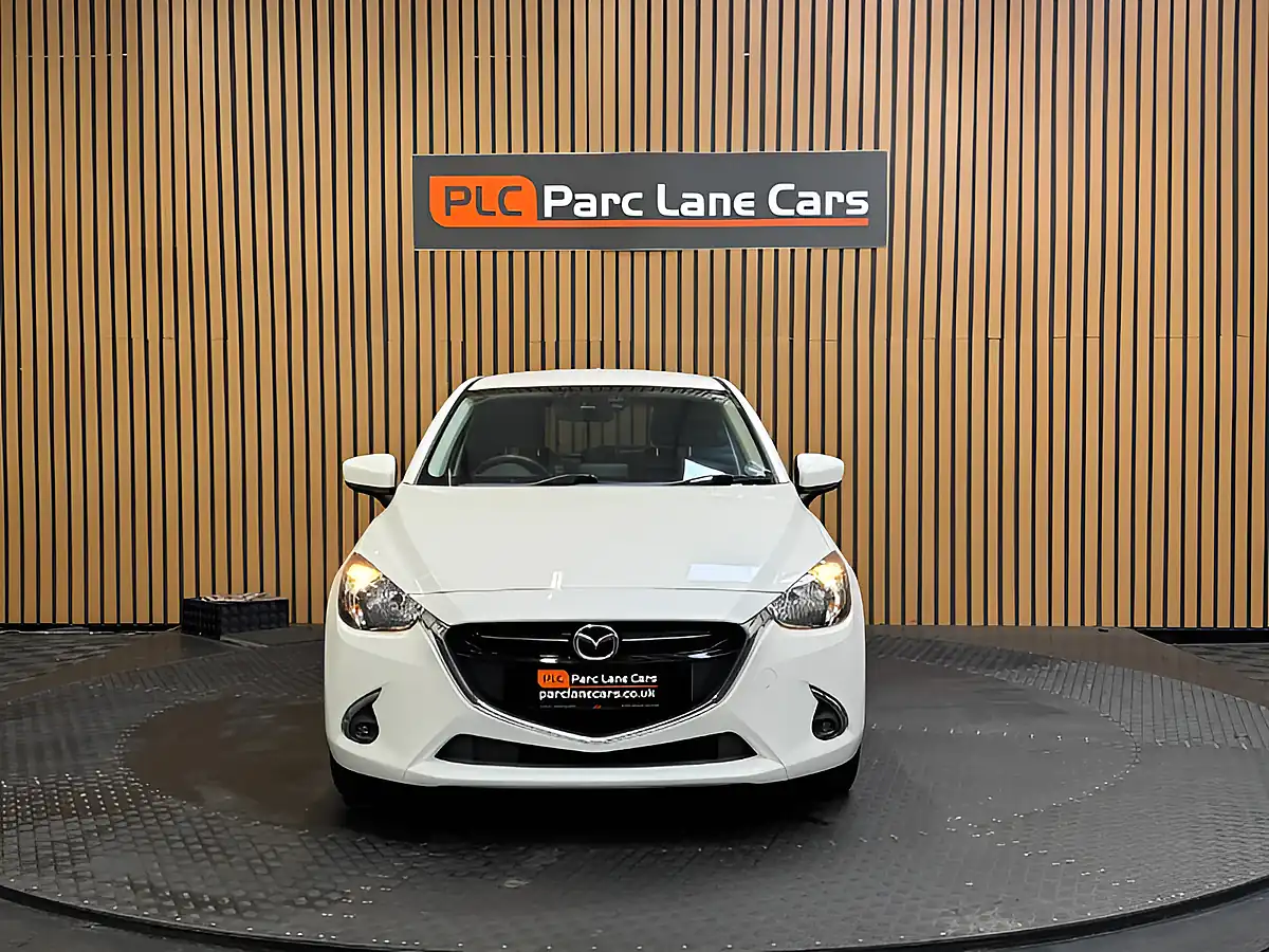 Used 2019 Mazda Mazda2 Sport Nav+ Snowflake White Pearl - Interior and Exterior details 8