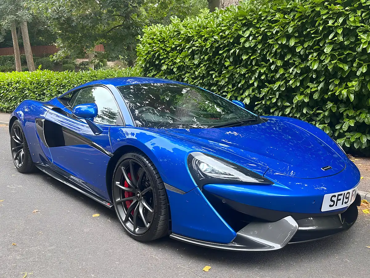 Used 2019 Mclaren 570s Vega Blue - Front View