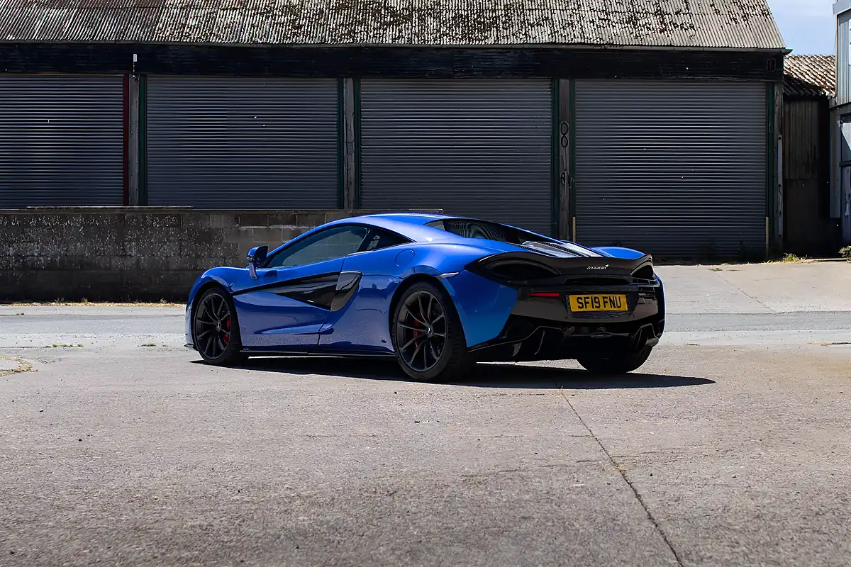 Used 2019 Mclaren 570s Vega Blue - Interior and Exterior details 12