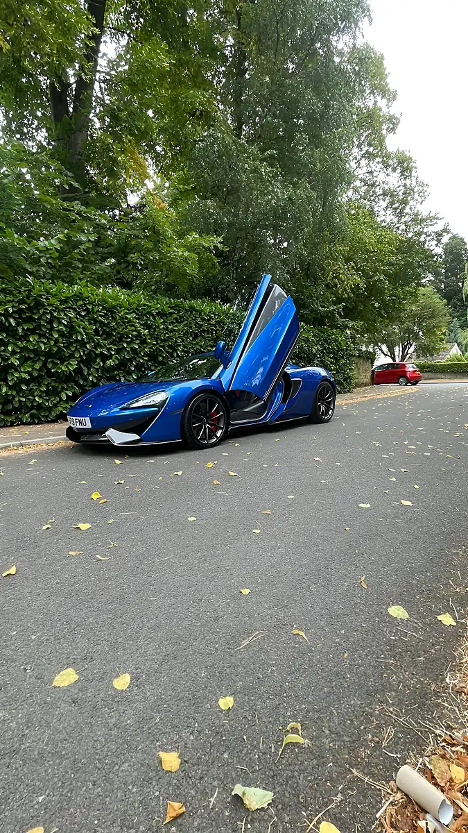 Used 2019 Mclaren 570s Vega Blue - Interior and Exterior details 13