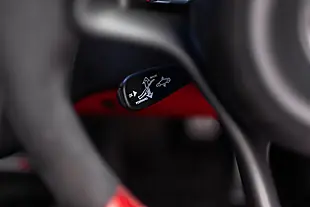 Used 2019 Mclaren 570s Vega Blue - Interior and Exterior details 18
