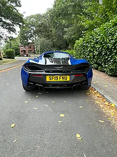 Used 2019 Mclaren 570s Vega Blue - Interior and Exterior details 7