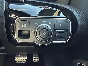Used 2019 Mercedes a-Class AMG Line (premium) White - Interior and Exterior details 14