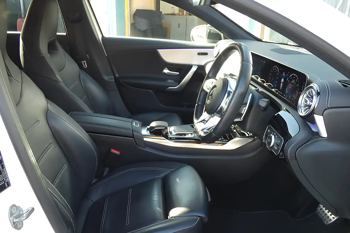 Used 2019 Mercedes-Benz a Class A35 AMG (premium) White - Interior and Exterior details 6