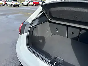 Used 2019 Mercedes-Benz a-Class A35 AMG Premium White - Interior and Exterior details 10