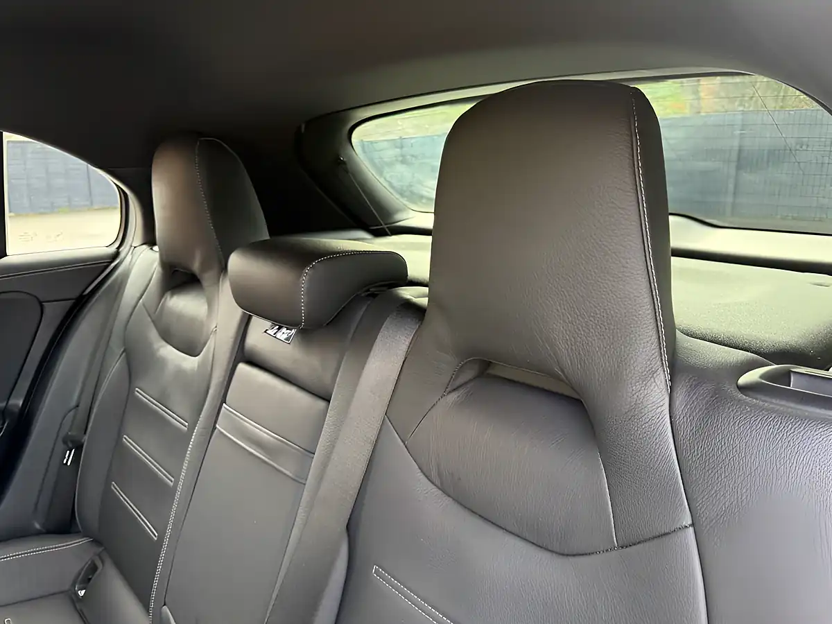 Used 2019 Mercedes-Benz a-Class A35 AMG Premium White - Interior and Exterior details 12