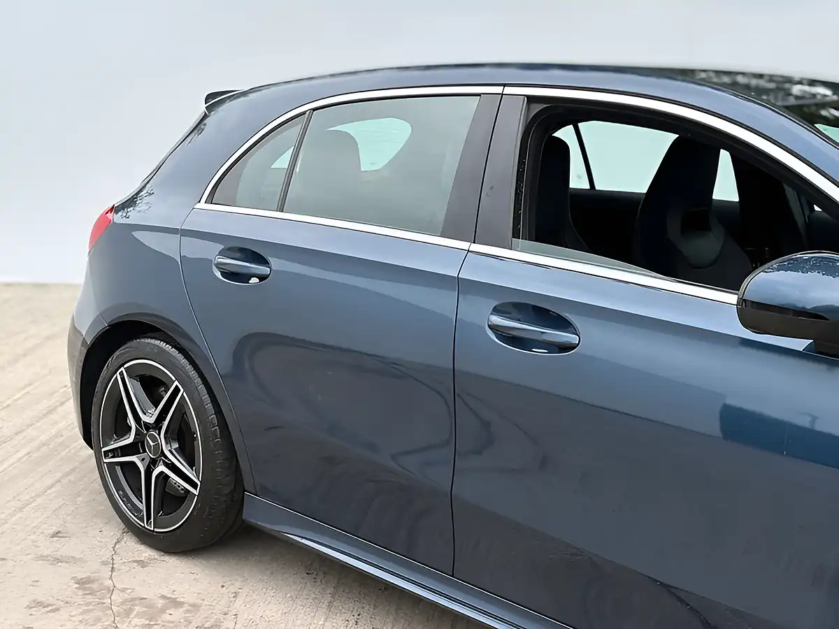 Used 2019 Mercedes-Benz a Class AMG Denim Blue - Interior and Exterior details 4