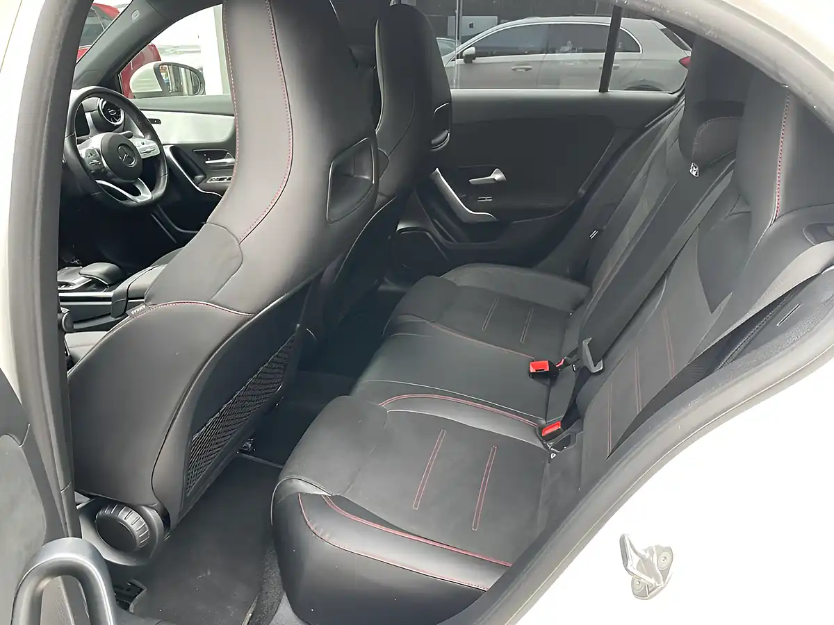 Used 2019 Mercedes-Benz a Class AMG Line (executive) White - Interior and Exterior details 14